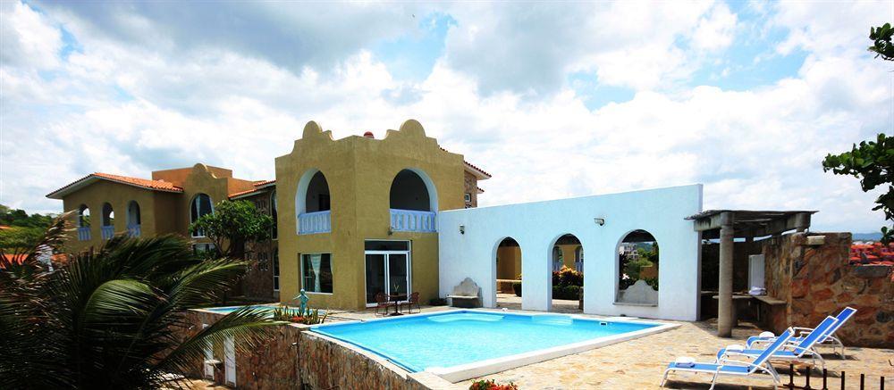 Villas & Resort Luz De Luna Santa Cruz Huatulco Esterno foto