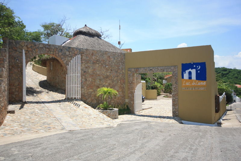 Villas & Resort Luz De Luna Santa Cruz Huatulco Esterno foto